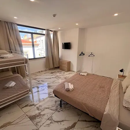 Albergue The Vault *