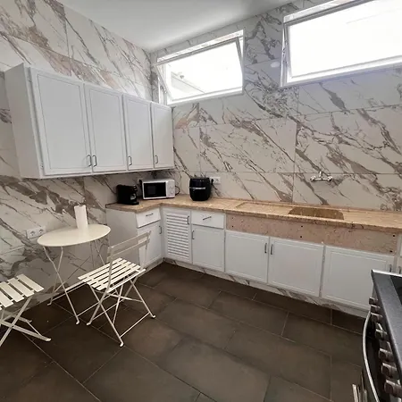Albergue The Vault *